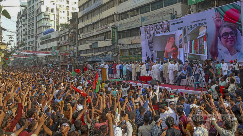 ‘দ্য কাশ্মীর ফাইলস’ নিষিদ্ধের দাবি